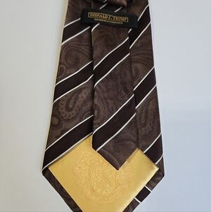 Donald J. Trump Signature Collection Men's Silk Tie Brown Paisley And Stripes